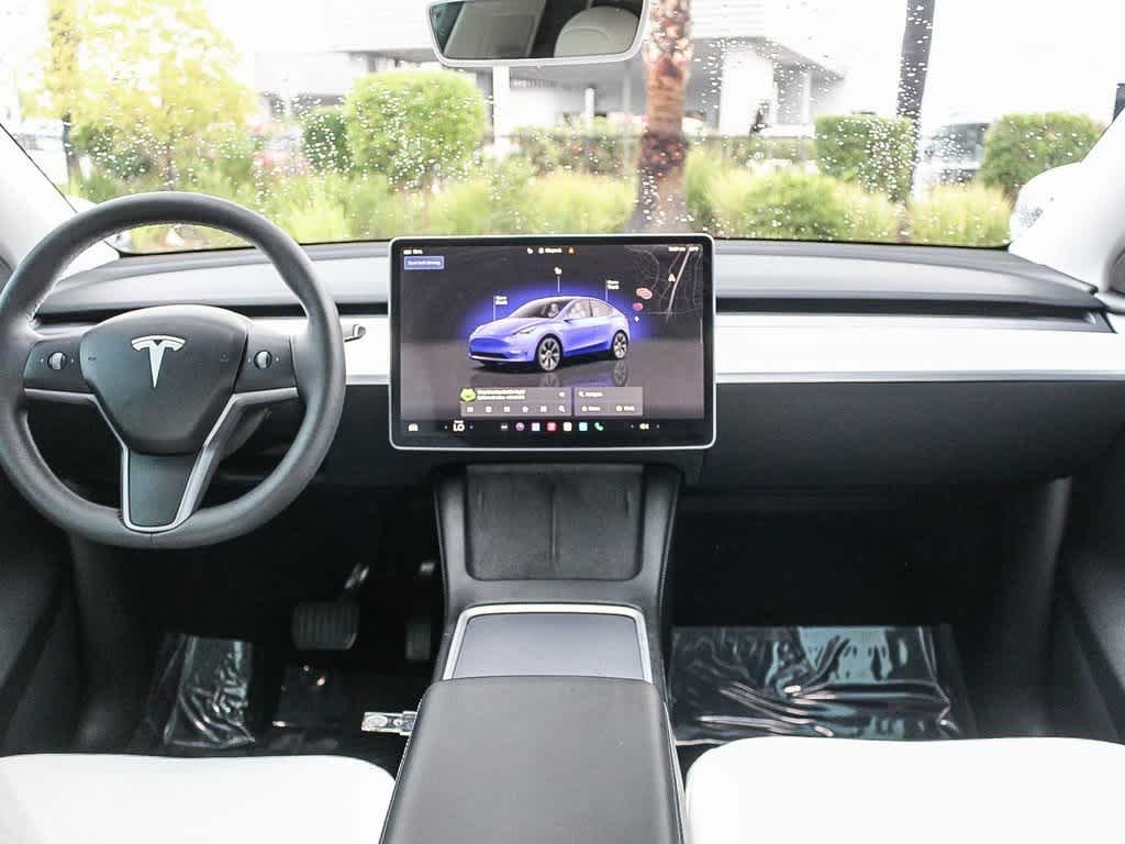 Thumbnail: 2024 Tesla Model Y - 13