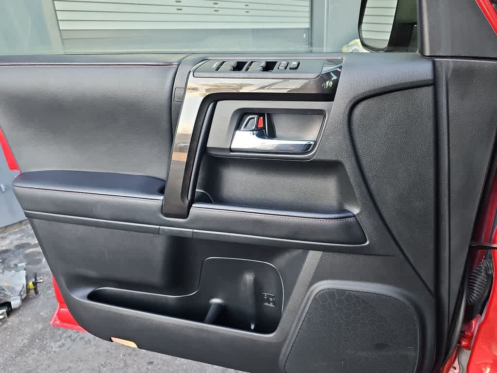 Thumbnail: 2023 Toyota 4Runner - 25