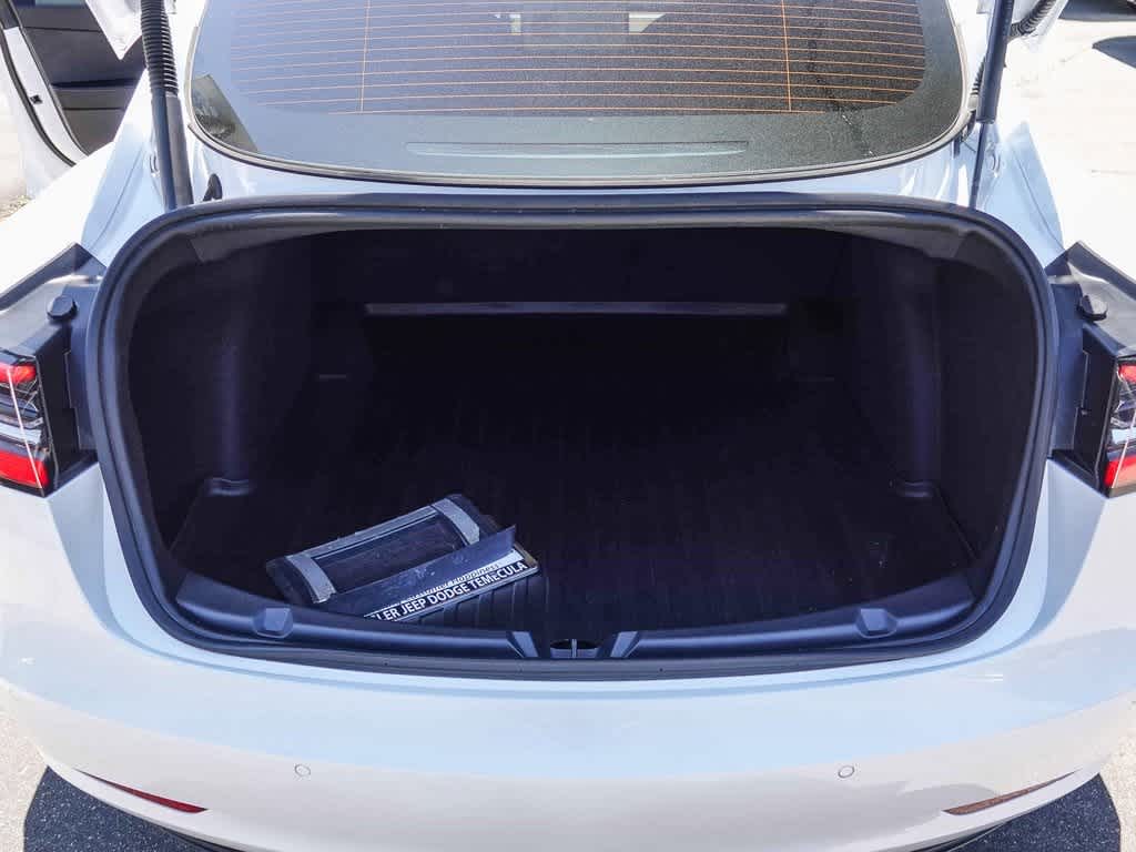 Thumbnail: 2022 Tesla Model 3 - 24