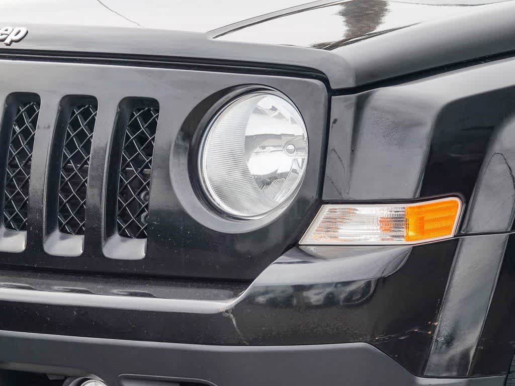 Thumbnail: 2016 Jeep Patriot - 8