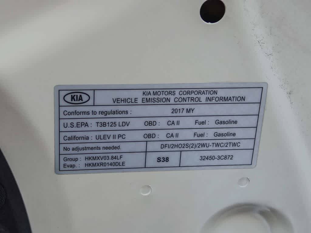 Thumbnail: 2017 Kia K900 - 26