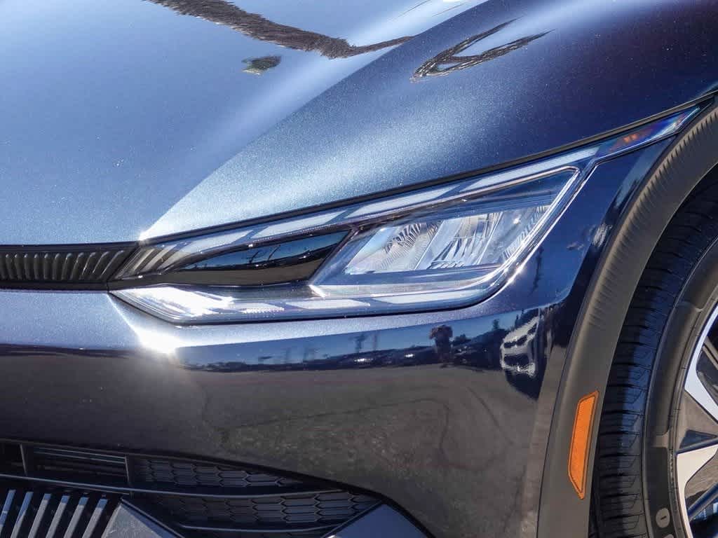 Thumbnail: 2024 Kia EV6 - 8