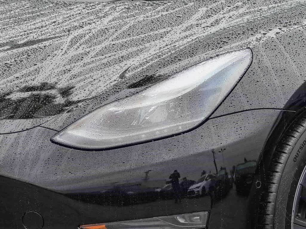 Thumbnail: 2022 Tesla Model 3 - 8