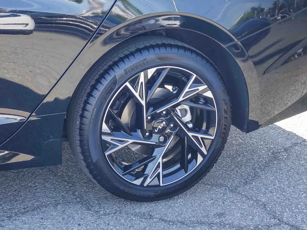 Thumbnail: 2025 Kia K5 - 10