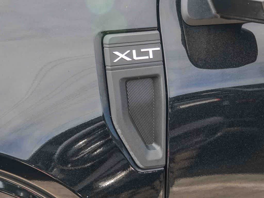 Thumbnail: 2023 Ford Maverick - 9