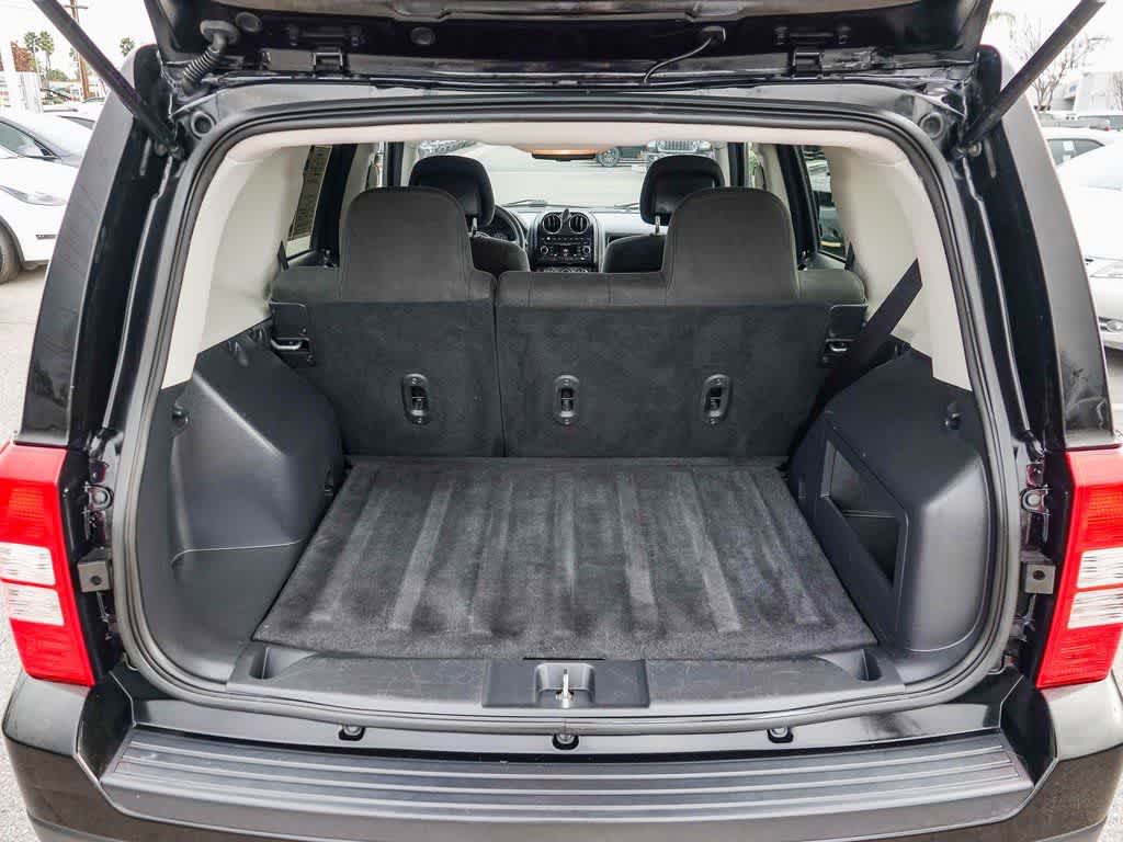 Thumbnail: 2016 Jeep Patriot - 25