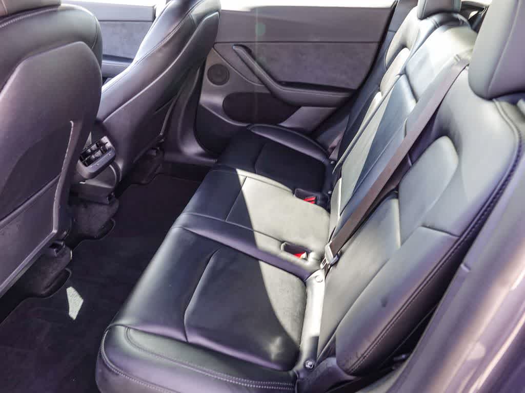 Thumbnail: 2022 Tesla Model Y - 16