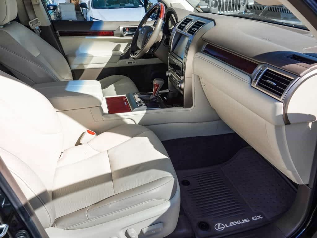 Thumbnail: 2017 Lexus GX - 14