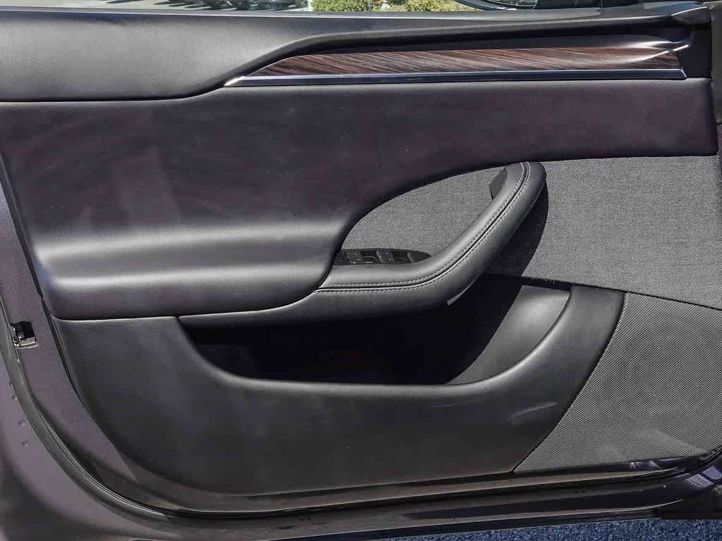 Thumbnail: 2022 Tesla Model S - 16