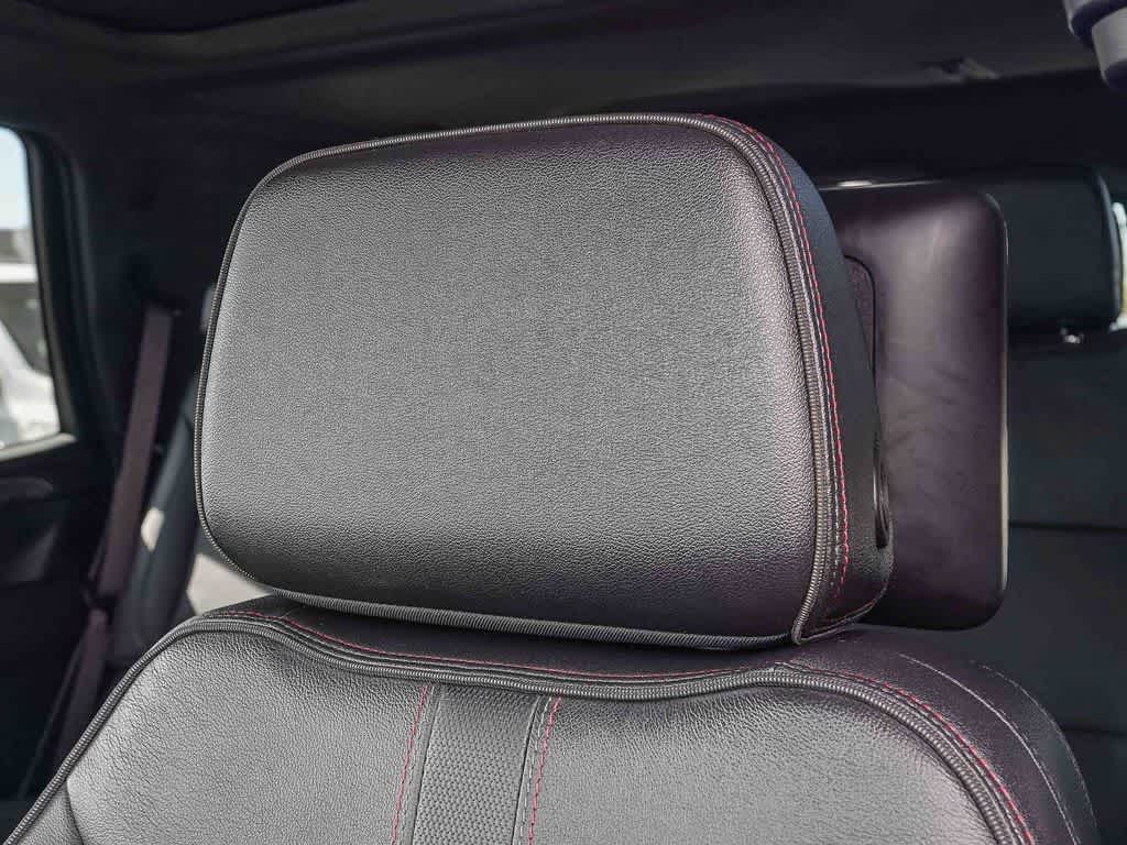 Thumbnail: 2023 Chevrolet Tahoe - 25