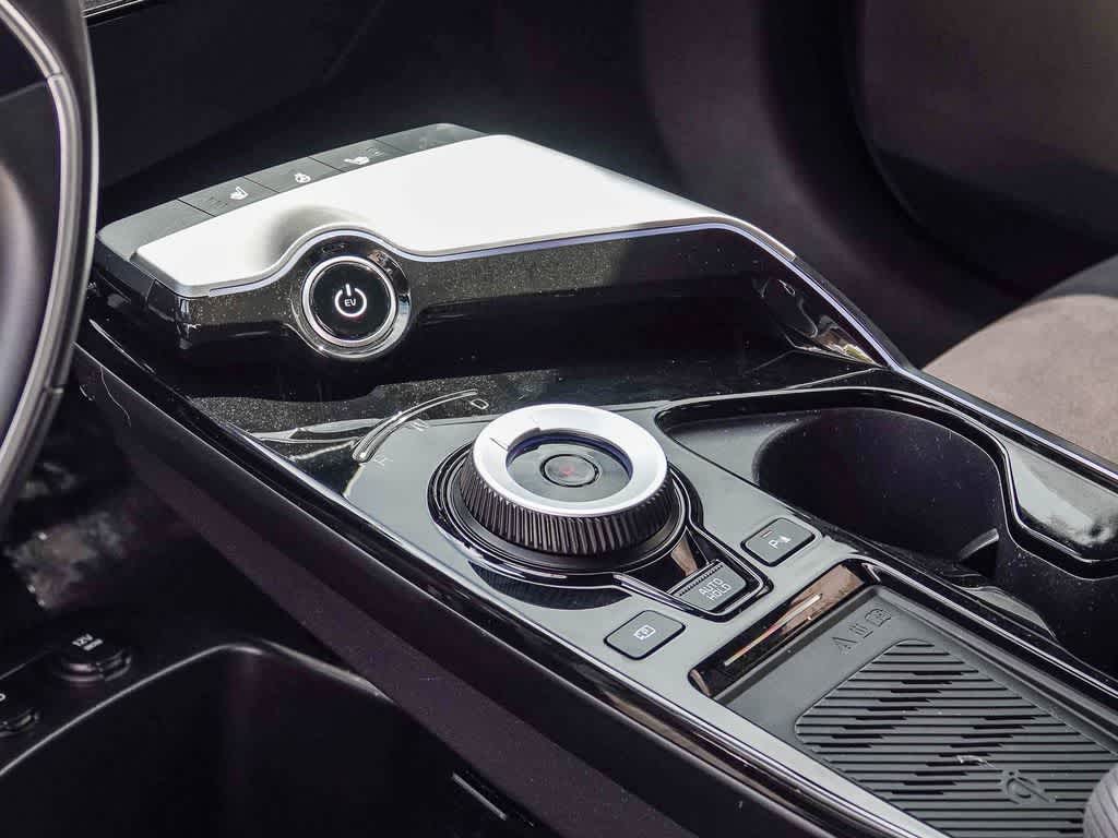 Thumbnail: 2023 Kia EV6 - 18