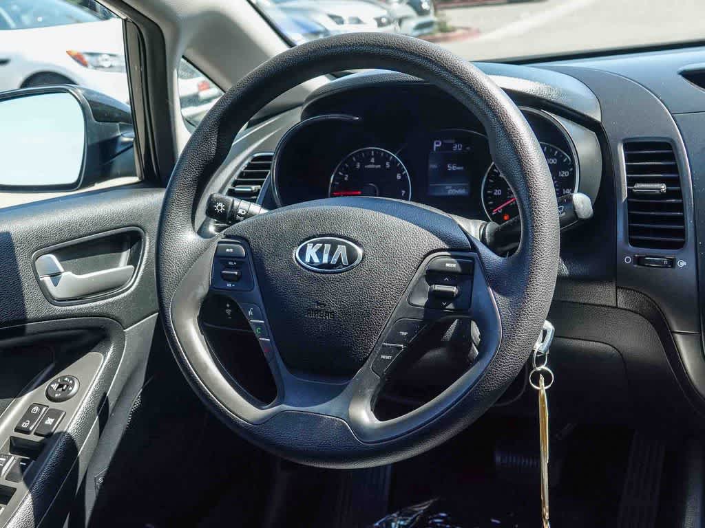 Thumbnail: 2017 Kia Forte - 14