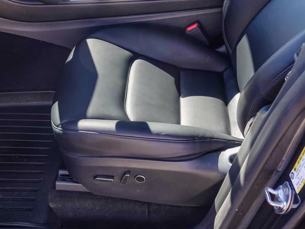 Thumbnail: 2025 Tesla Model Y - 19