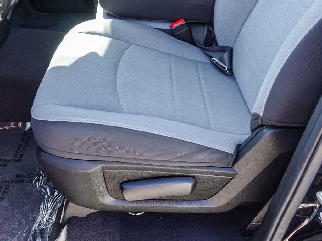 Thumbnail: 2024 RAM 1500 Classic - 20