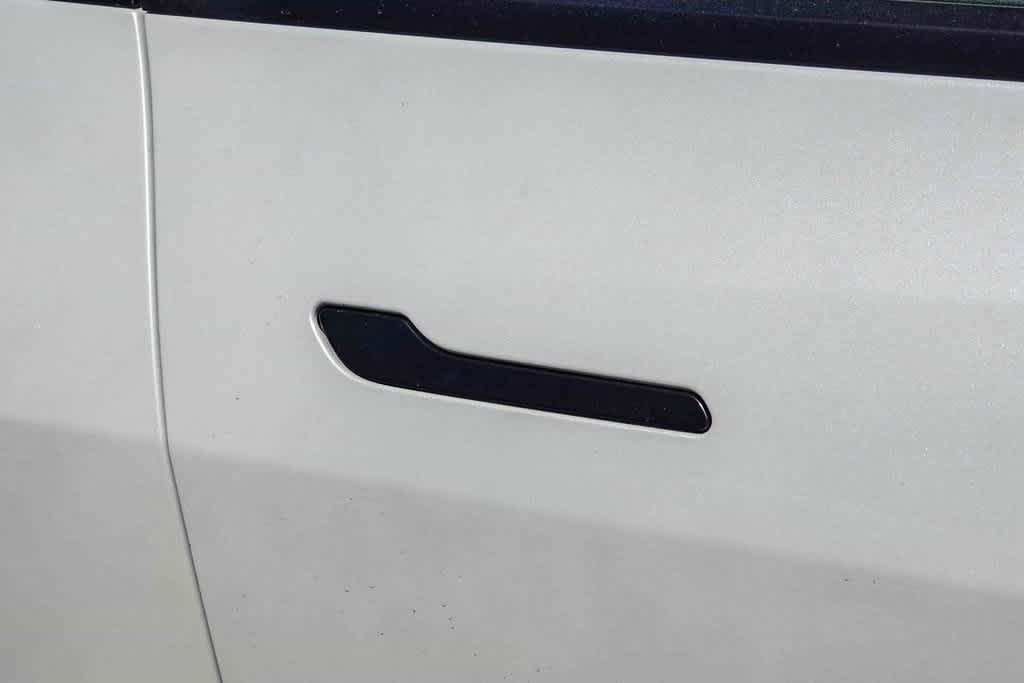 Thumbnail: 2020 Tesla Model Y - 8