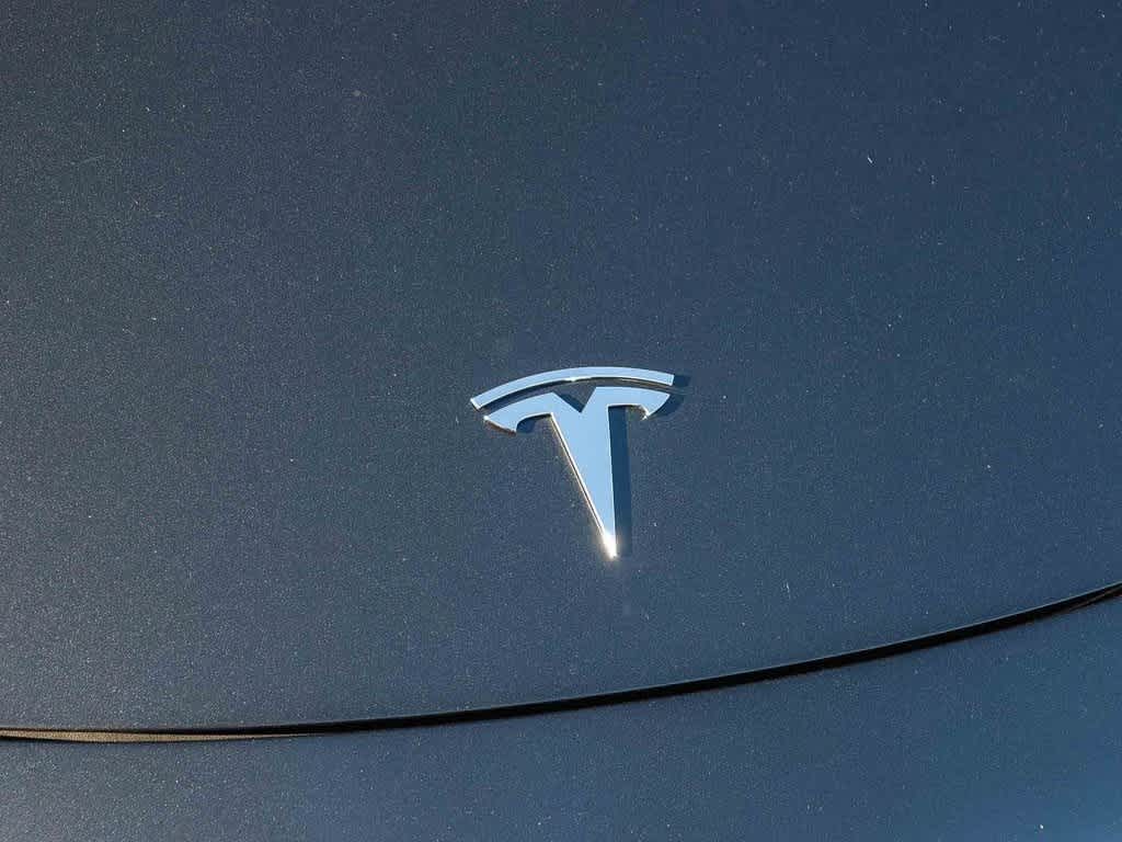 Thumbnail: 2023 Tesla Model 3 - 5