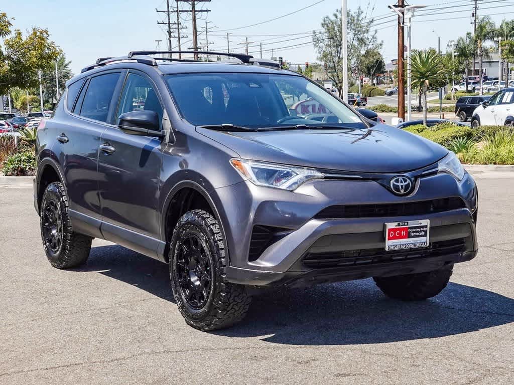 Thumbnail: 2017 Toyota RAV4 - 3