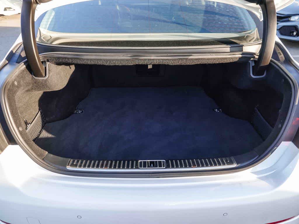 Thumbnail: 2017 Kia K900 - 24