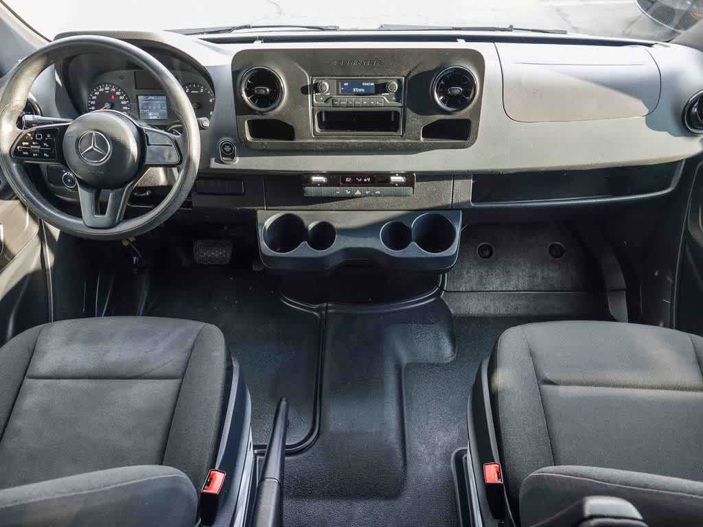 Thumbnail: 2020 Mercedes-Benz Sprinter - 11
