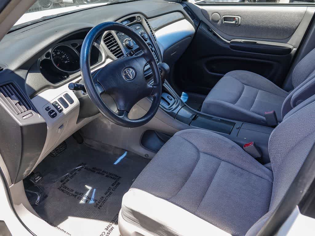 Thumbnail: 2003 Toyota Highlander - 16