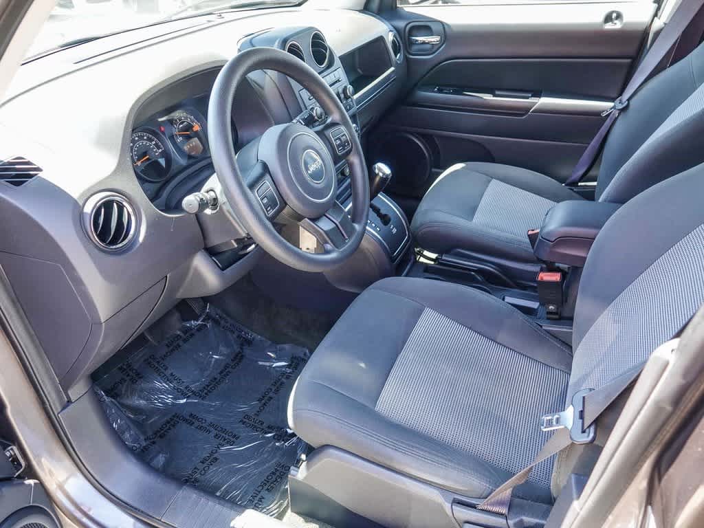 Thumbnail: 2016 Jeep Patriot - 16