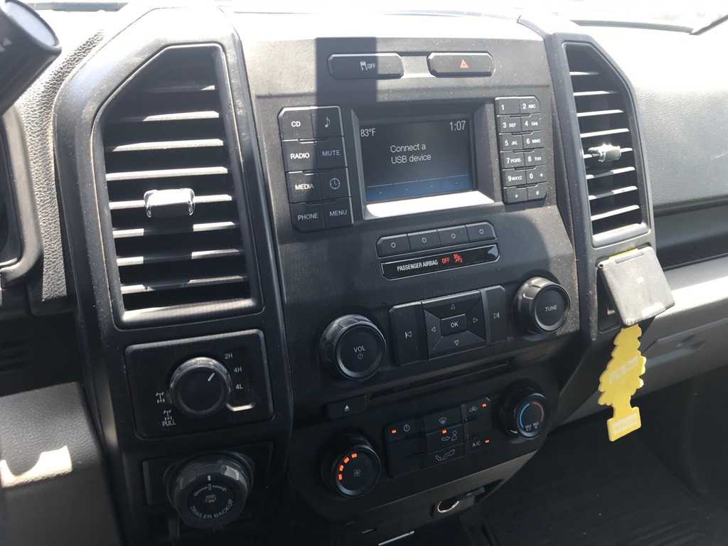 Thumbnail: 2016 Ford F-150 - 10