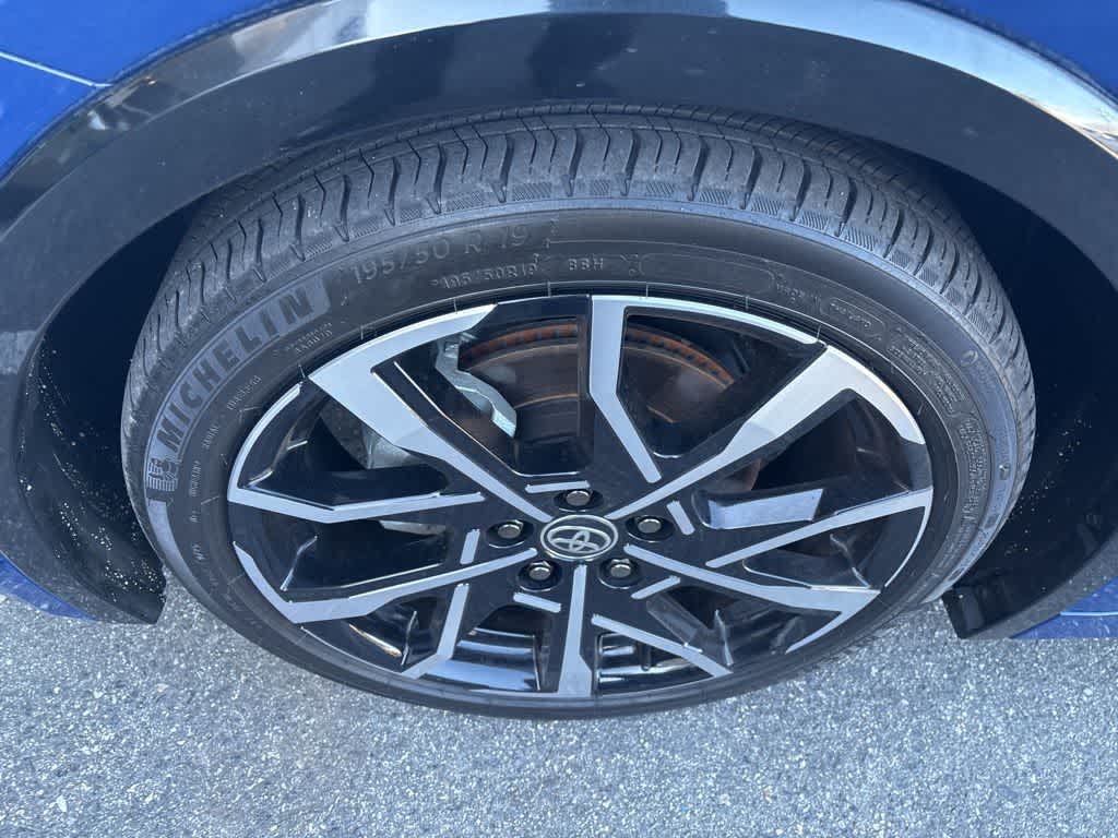 Thumbnail: 2025 Toyota Prius - 2