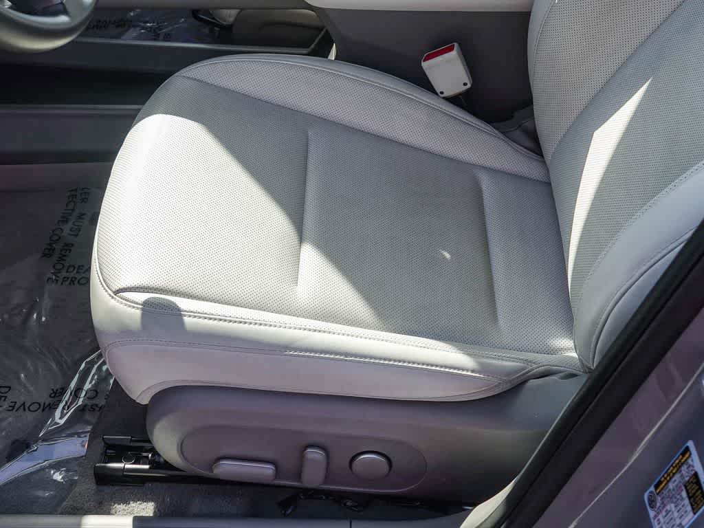 Thumbnail: 2024 Hyundai Ioniq 6 - 20