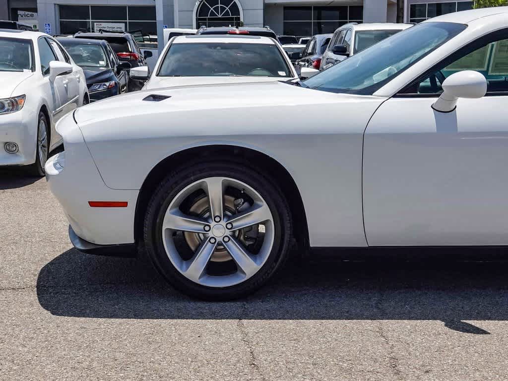 Thumbnail: 2016 Dodge Challenger - 9