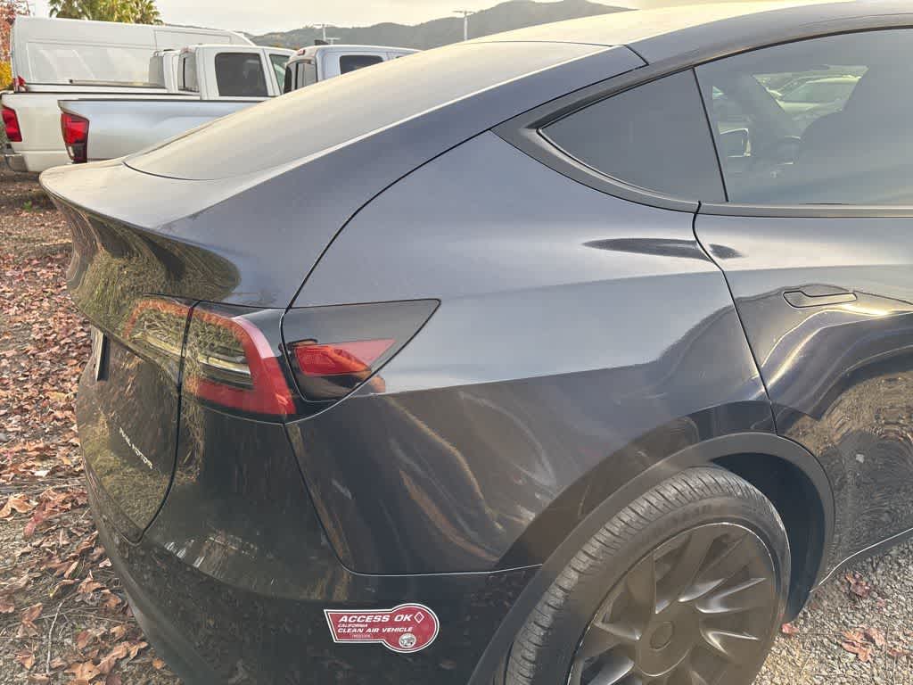 Thumbnail: 2024 Tesla Model Y - 8