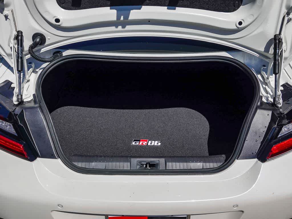 Thumbnail: 2024 Toyota GR86 - 24