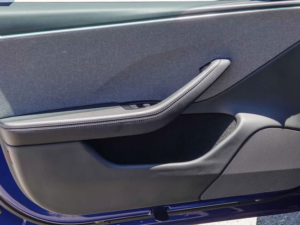 Thumbnail: 2025 Tesla Model 3 - 18