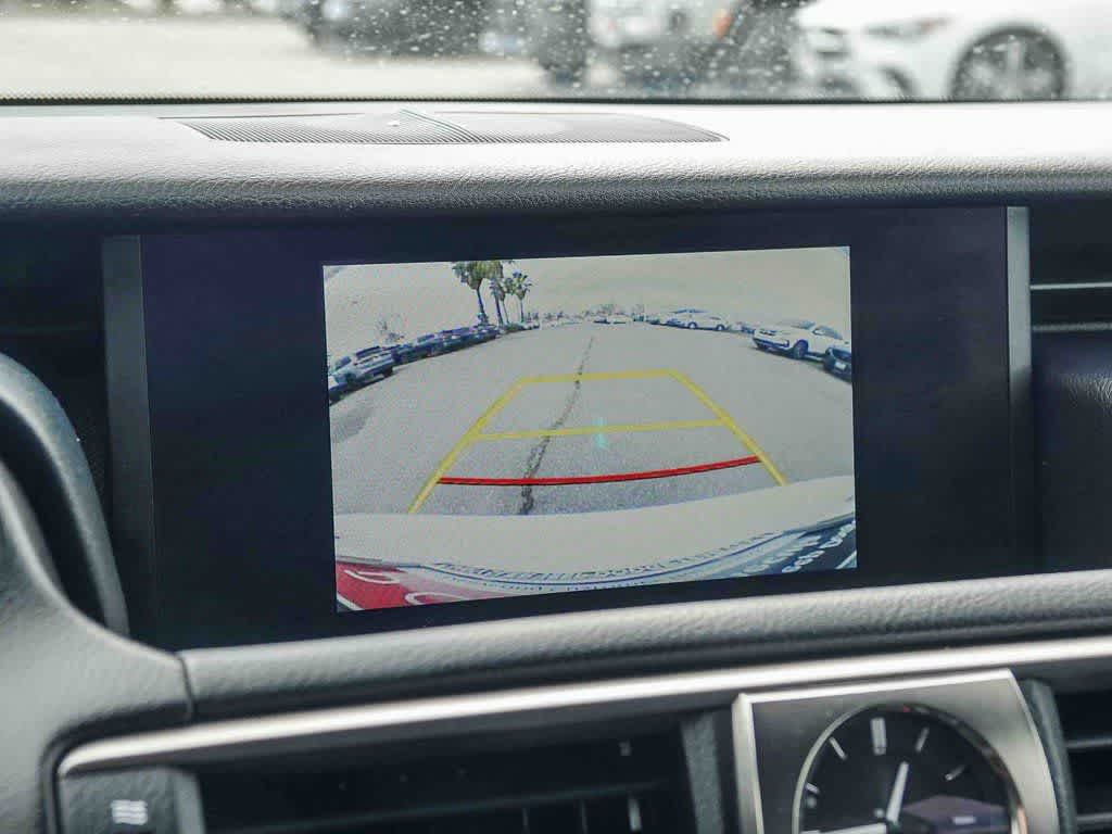 Thumbnail: 2019 Lexus IS - 22