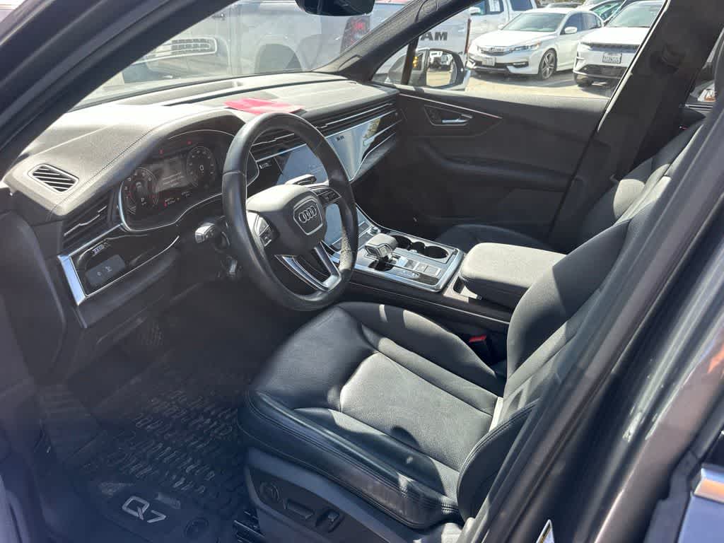 Thumbnail: 2023 Audi Q7 - 6