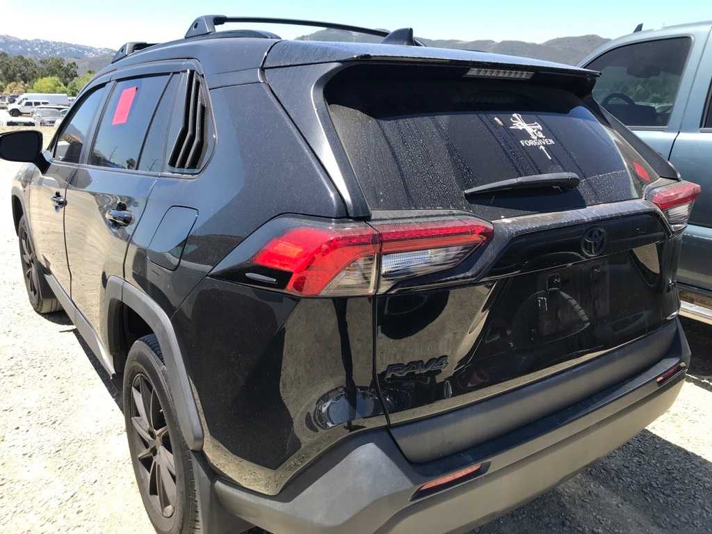 Thumbnail: 2022 Toyota RAV4 - 7