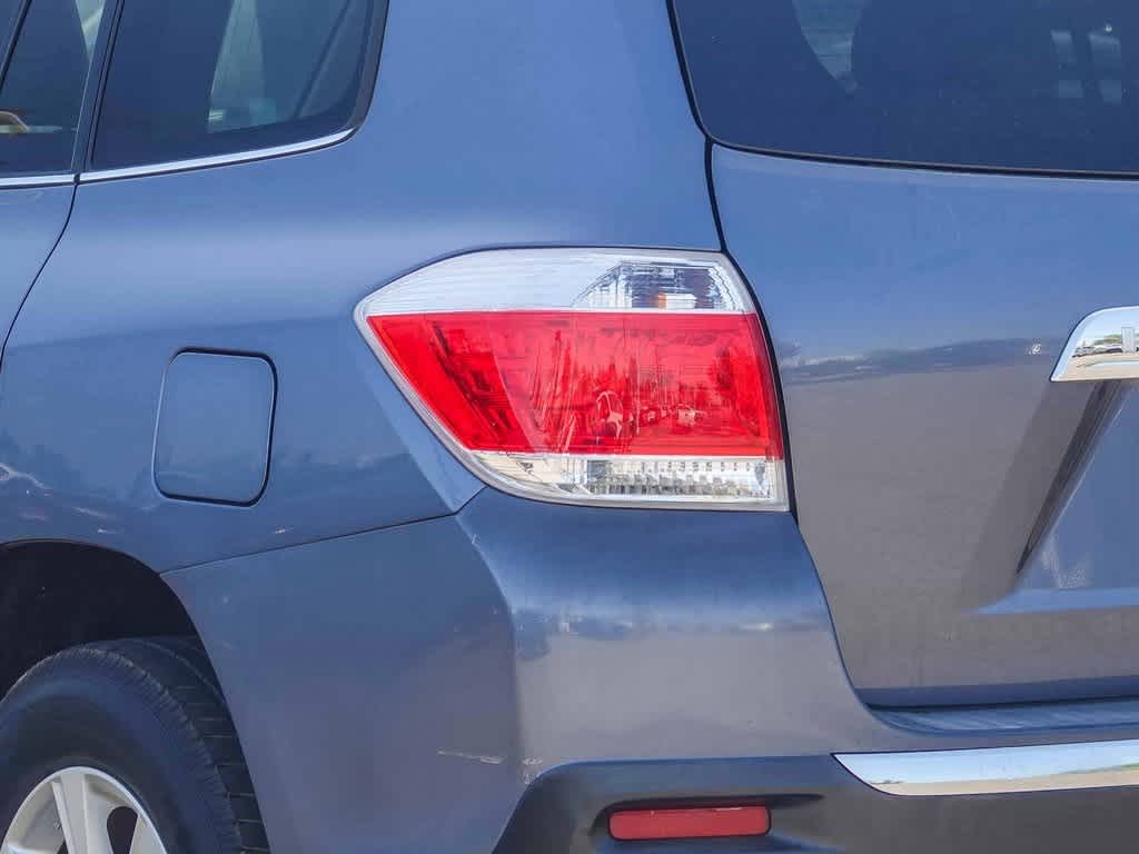 Thumbnail: 2011 Toyota Highlander - 7