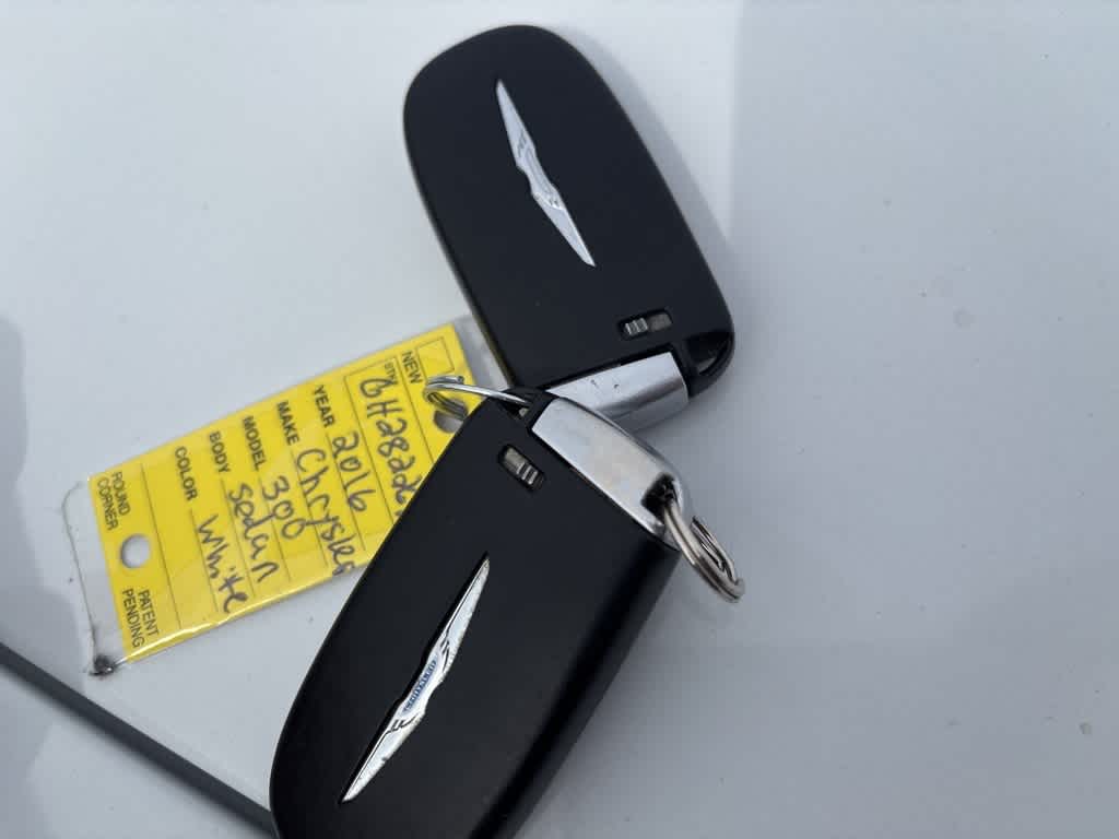 Thumbnail: 2016 Chrysler 300 - 11