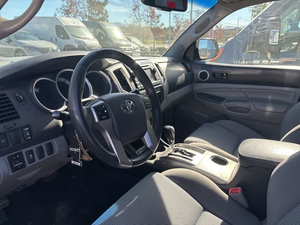 Thumbnail: 2013 Toyota Tacoma - 10