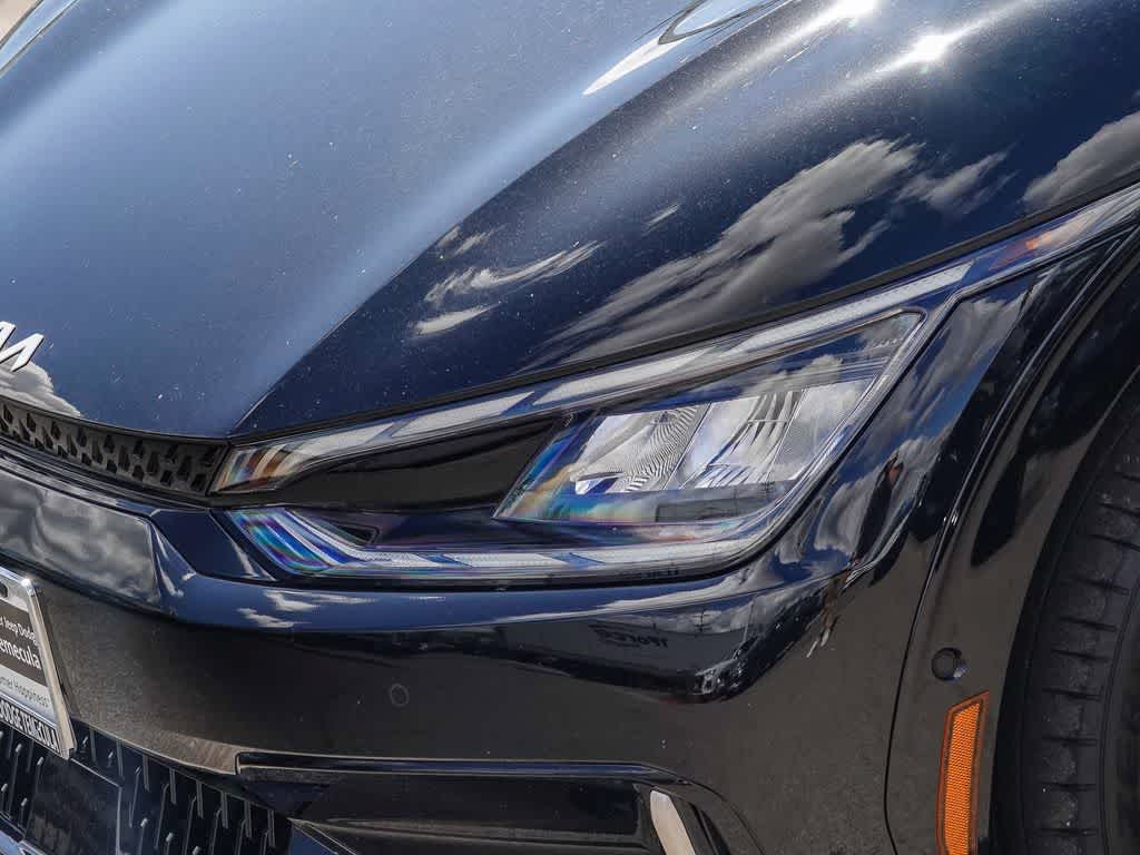 Thumbnail: 2023 Kia EV6 - 8