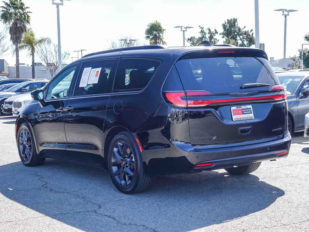 Thumbnail: 2025 Chrysler Pacifica - 6