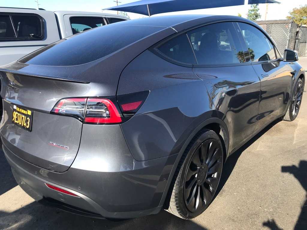 Thumbnail: 2022 Tesla Model Y - 5