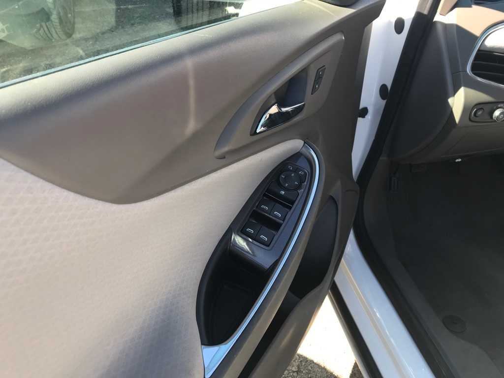 2020 Chevrolet Malibu LT 9