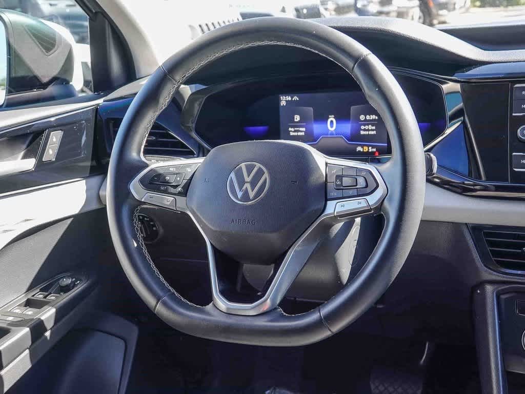 Thumbnail: 2022 Volkswagen Taos - 14