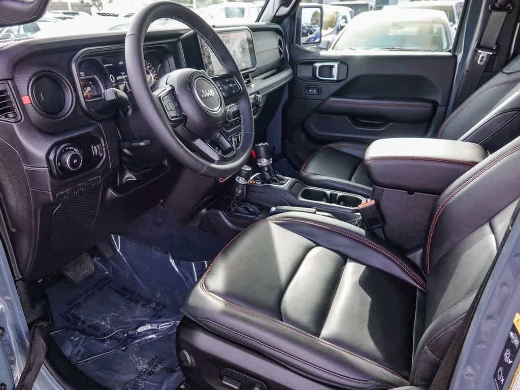 Thumbnail: 2025 Jeep Wrangler - 14