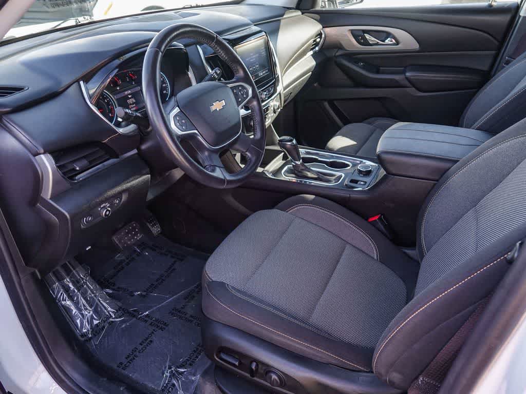 Thumbnail: 2020 Chevrolet Traverse - 16