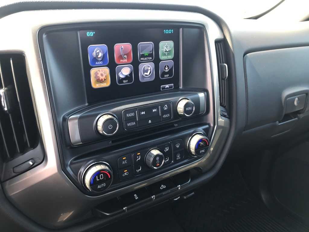 Thumbnail: 2017 Chevrolet Silverado 1500 - 13