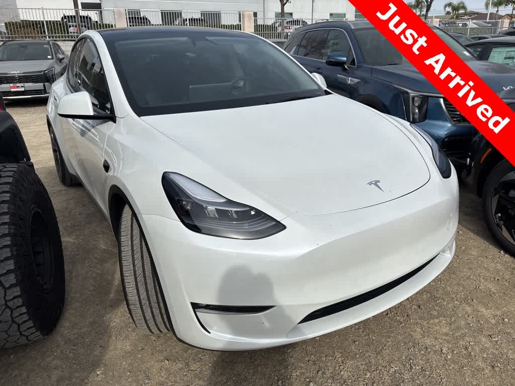 Thumbnail: 2025 Tesla Model Y - 2