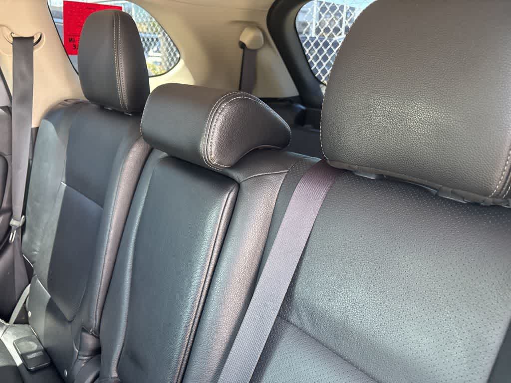 Thumbnail: 2016 Mitsubishi Outlander - 8