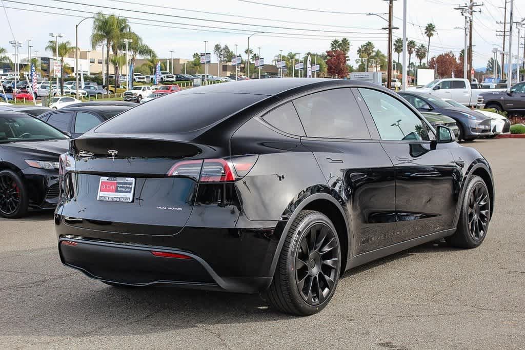 Thumbnail: 2023 Tesla Model Y - 6