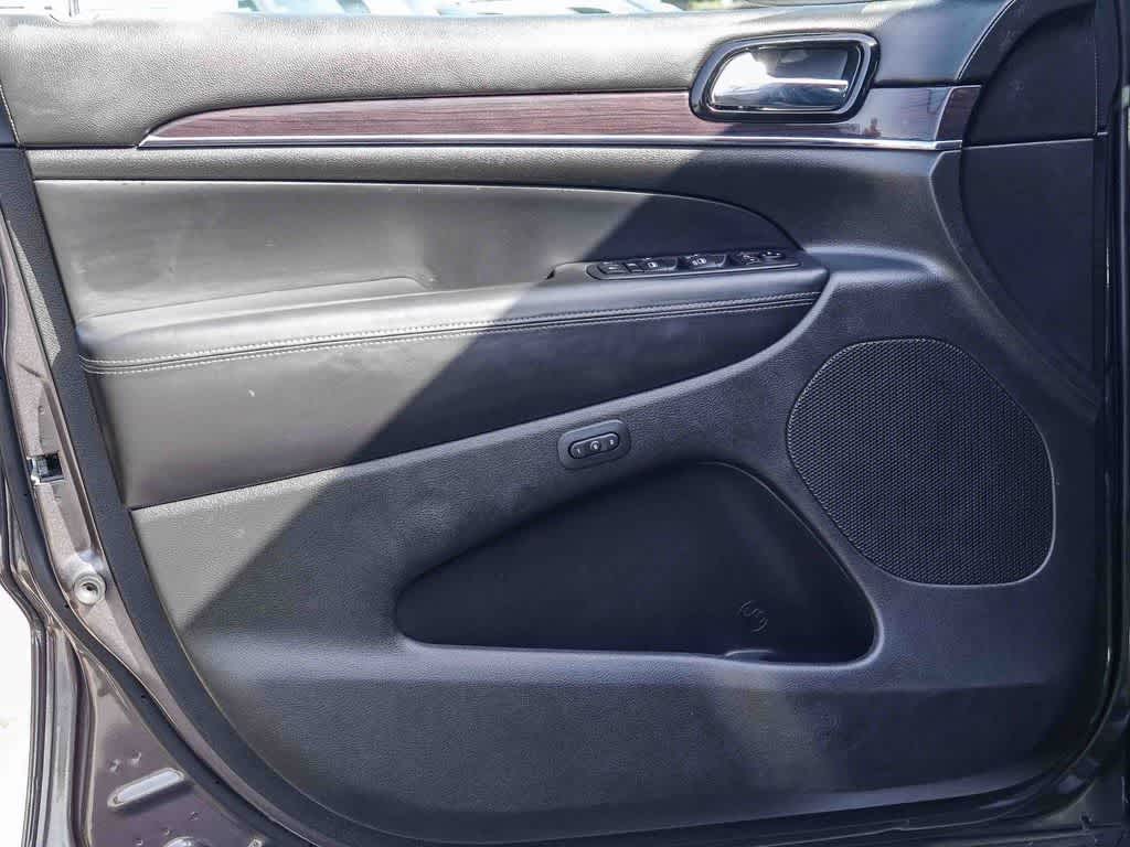 Thumbnail: 2021 Jeep Grand Cherokee - 18